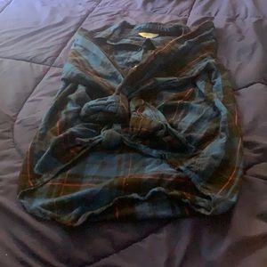 Plaid button down collard shirt